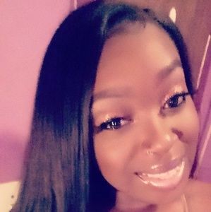 Meet your Posher, Tiara